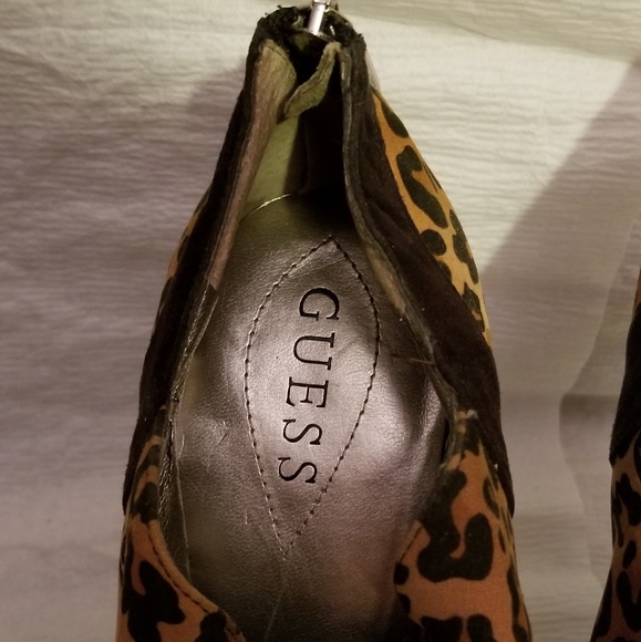 GUESS LEOPARD PRINT STILETTOS - Picture 3 of 6
